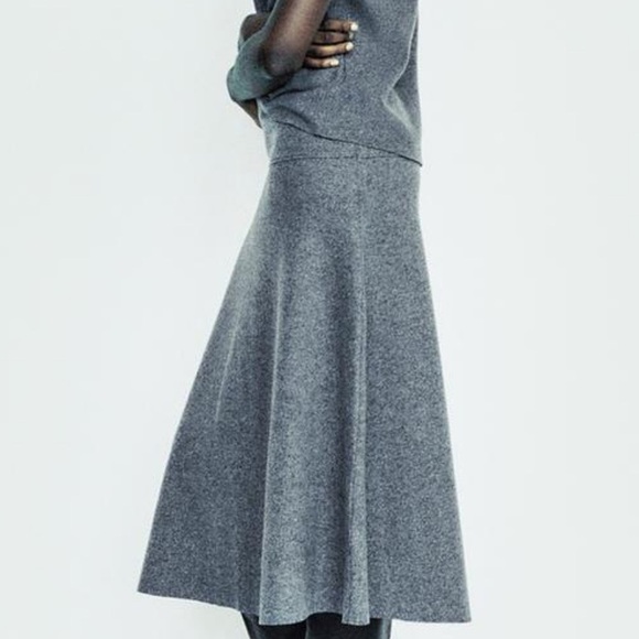 ZARA Grey Flared Midi Skirt (S) - Picture 2 of 7